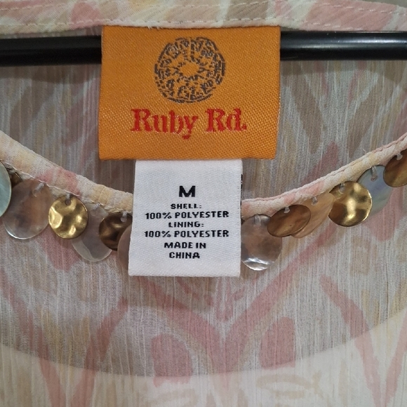 Ruby Rd. Cream and Pink Women's Blouse Size M - Picture 2 of 8